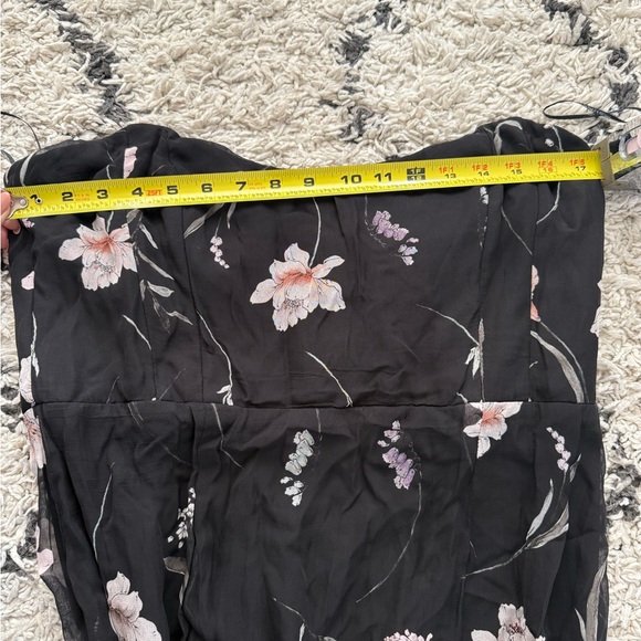 Katie May
Nami Gown - Picture 11 of 12